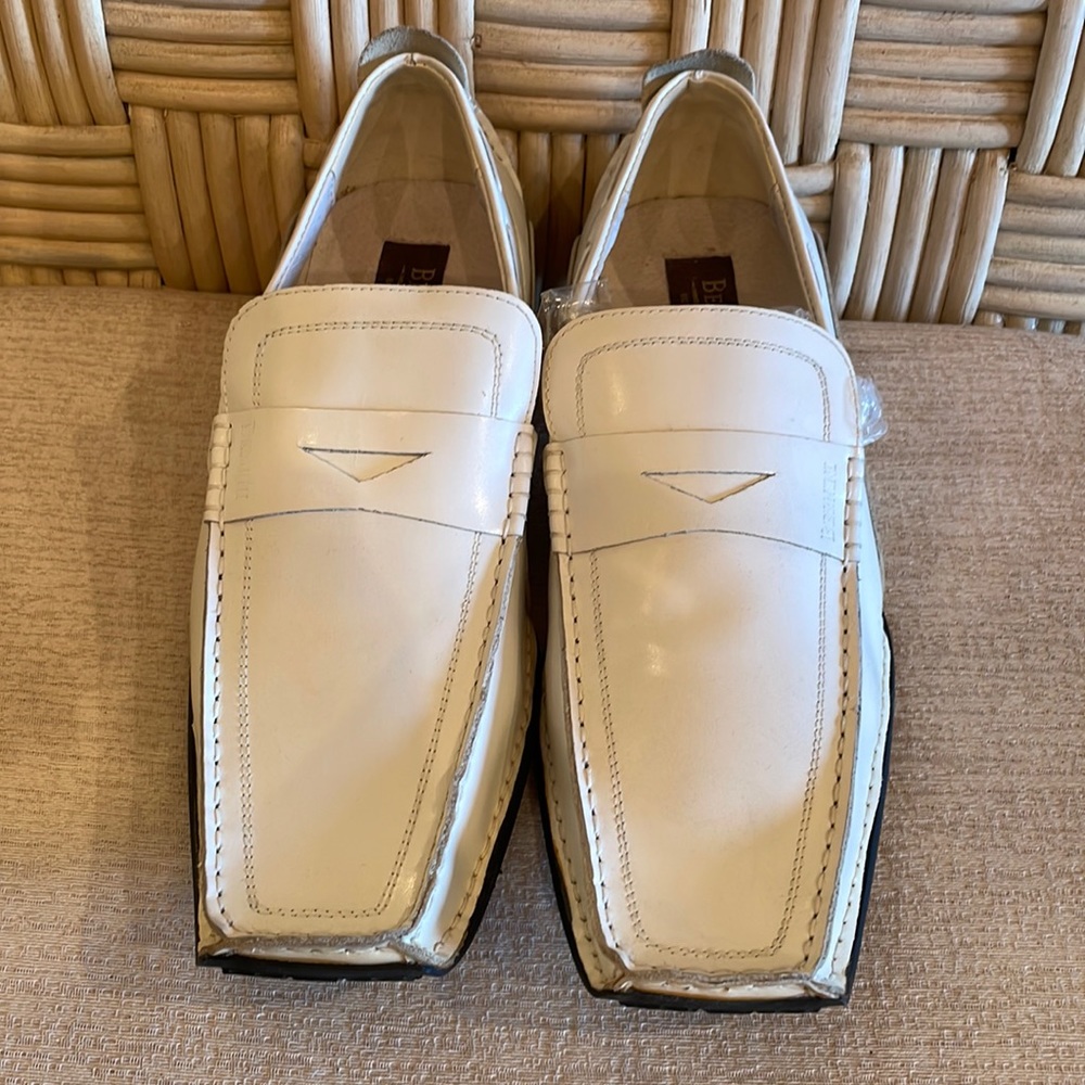 White men’s leather shoes